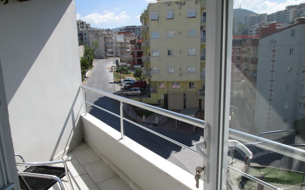Aza Butik Hotel Kuşadası Exterior photo